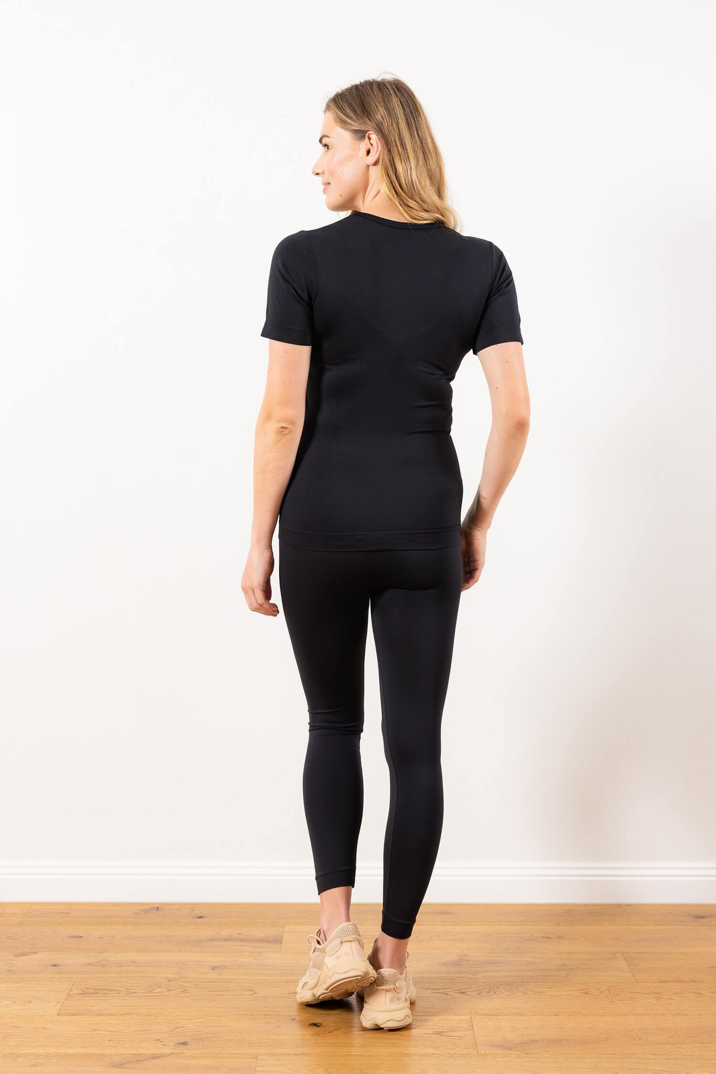 Beausan-Tank-Tshirt-Back